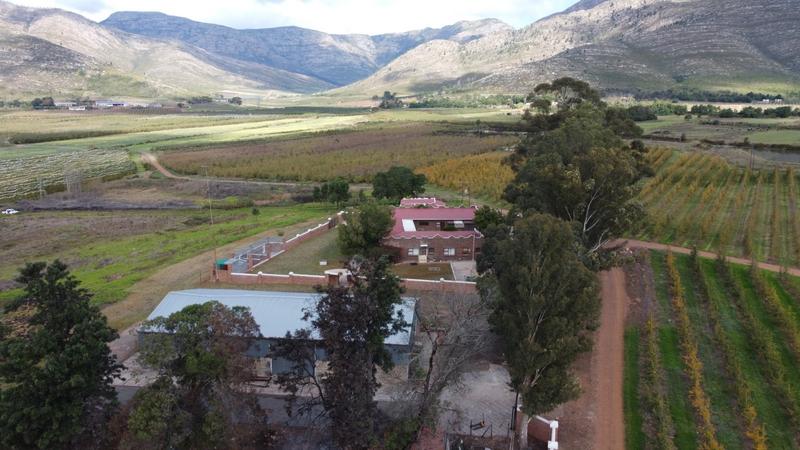 6 Bedroom Property for Sale in Joubertina Rural Eastern Cape